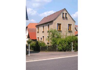 Freistehendes Einfamilienhaus - 69.000,00&nbsp;EUR Kaufpreis, ca.&nbsp; 100,00&nbsp;m&sup2; in Südeichsfeld (PLZ: 99988)