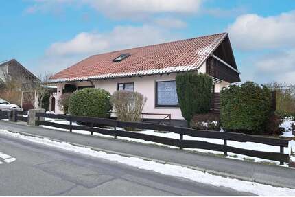 Haus zum Kaufen in Weidach 299.000,00 € 150 m²