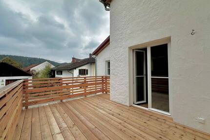 Ab Sofort - Schöne Wohnung in Marktl mit Balkon