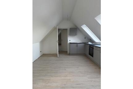 Frisch modernisierte 2,5-Zimmer Dachgeschosswohnung in Salzhausen