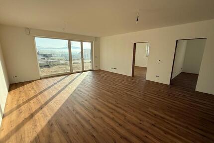 3-Zimmer-Wohnung, Erstbezug, Terrasse, Garten, Garagenstellplatz - Cham