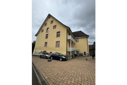 Exklusive 4-Zimmer-Wohnung in ruhiger Wohnlage - Ühlingen-Birkendorf