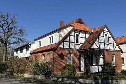Solides Mehrfamilienhaus in ruhiger, ländlicher Lage in Wrestedt OT Stadensen