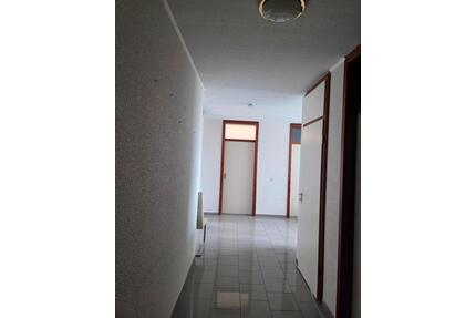 2 Zimmer in 3-Zim.-Wohnung zu vermieten(einzeln) - Recklinghausen Hillerheide
