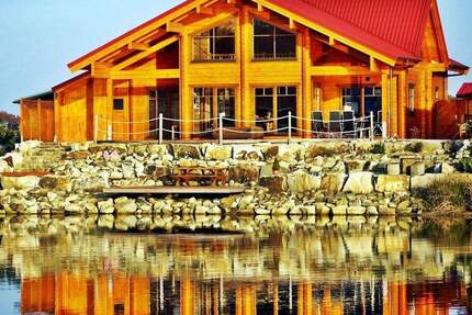 Freistehendes Blockbohlenhaus direkt am See - Lünne