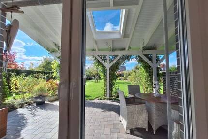 ohne Käuferprovision, bezugsfertig, sehr gepflegtes Anwesen, Garten, Klinkerfassade, Doppelgarage, ca. 1.150 m² Eck-Grundstück - Rechtsupweg