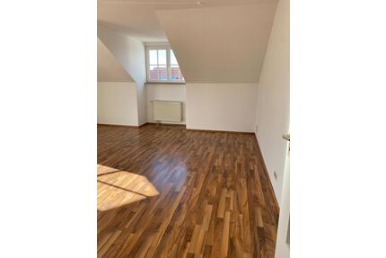 Schöne 2 Zimmerwohnung mit Balkon - Dallgow-Döberitz