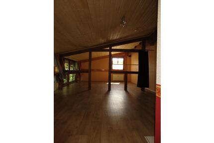 Biete 1-2 Zimmer Wohnung (Miete) - Hofbieber