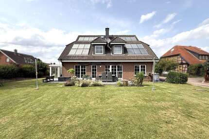 Haus zum Kaufen in Hohenhameln 425.000,00 € 211 m²