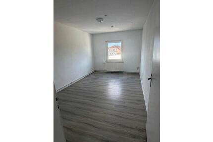 2 Zimmer Wohnung 50qm 350€ kalt - Schöningen