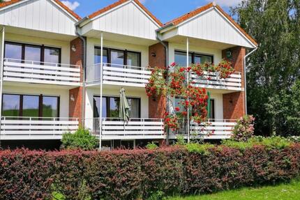 Schillig - für Nordseefans und Küstenkinder: Wohnen auf 3 Ebenen, direkt am Deich! - Jever