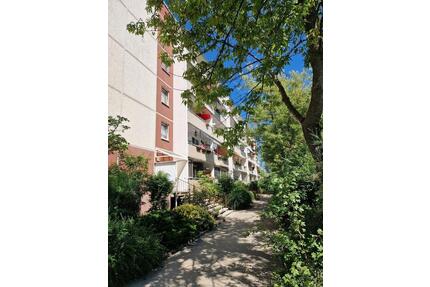 kleine Wohnung in Halle-Neustadt - Halle (Saale) Nietleben