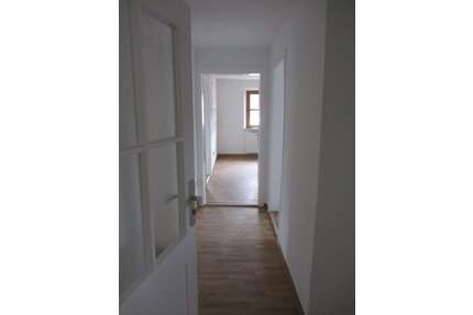 Wohnung zum Mieten in Friedenfels 271,00 € 58.91 m²