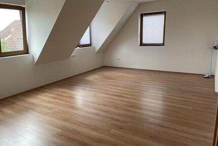 Dachgeschosswohnung - 630,00&nbsp;EUR Kaltmiete, ca.&nbsp; 40,00&nbsp;m&sup2; in Wolnzach (PLZ: 85283)