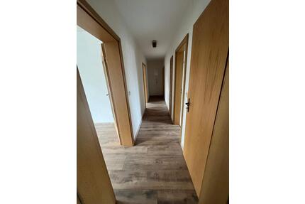 Neu renovierte 2-Raum-Wohnung - 340,00&nbsp;EUR Kaltmiete, ca.&nbsp; 53,80&nbsp;m&sup2; in Haldensleben (PLZ: 39340)