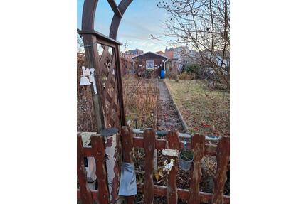 Kleingarten mit Laube - 1.500,00&nbsp;EUR Kaltmiete, ca.&nbsp; 0,00&nbsp;m&sup2; in Dresden (PLZ: 01157) Cotta