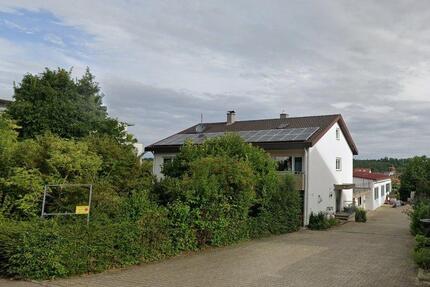 Helle lichtdurchflutete 2 Zimmer Dachgeschosswohnung - Bietigheim-Bissingen