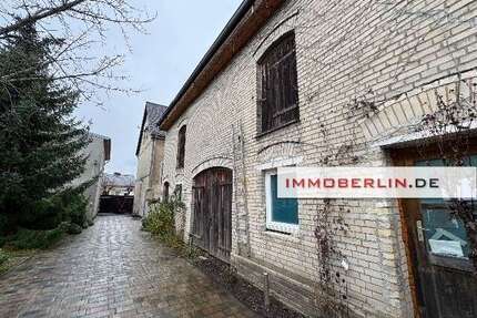 Haus zum Kaufen in Wandlitz 1.299.000,00 € 300 m²