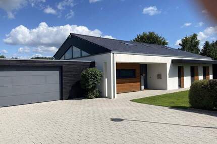 Exklusives Architektenhaus in Basthorst - Wohnen auf höchstem Niveau