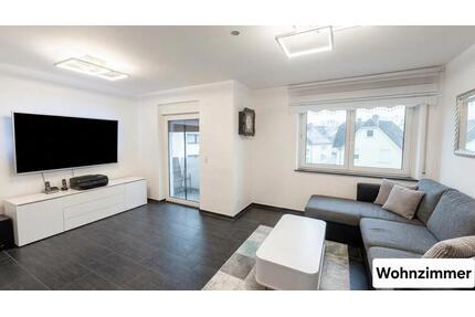 Moderne kernsanierte 3,5 Zimmer-Wohnung mit Balkon & Stellplatz - Singen (Hohentwiel)