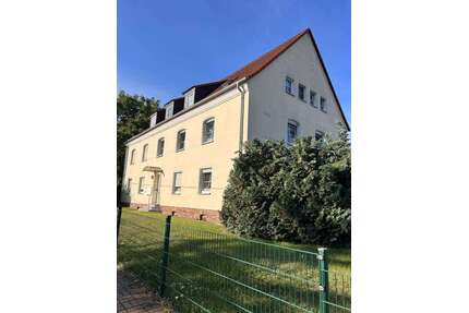 Wohnung zum Kaufen in Schkopau 100.000,00 € 68 m²