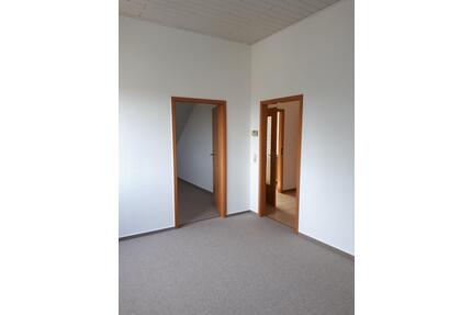 2-Raum-Dachgeschoßwohnung in Wiederau - Rochlitz