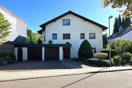 Haus zum Kaufen in Bretten 710.000,00 € 183 m²