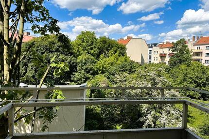 1-Raumwohnung, Balkon, Küche, Wannenbad. Bezugsfrei, Altbau - Berlin Treptow-Köpenick