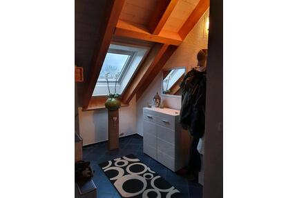 Helle 3,5 Dachgeschosswohnung - 980,00&nbsp;EUR Kaltmiete, ca.&nbsp; 100,00&nbsp;m&sup2; in Neckarsulm (PLZ: 74172)