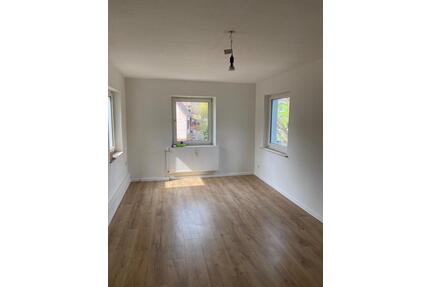 4 Zimmer Wohnung - 870,00&nbsp;EUR Kaltmiete, ca.&nbsp; 92,00&nbsp;m&sup2; in Kaiserslautern (PLZ: 67659) Engelshof