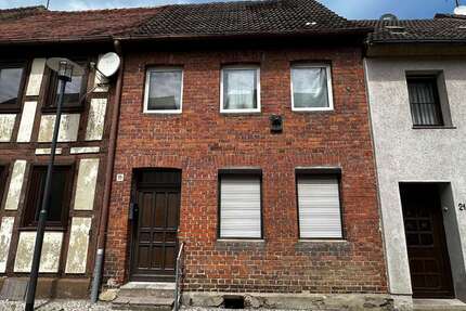 Haus zum Kaufen in Gardelegen 40.000,00 € 95 m²
