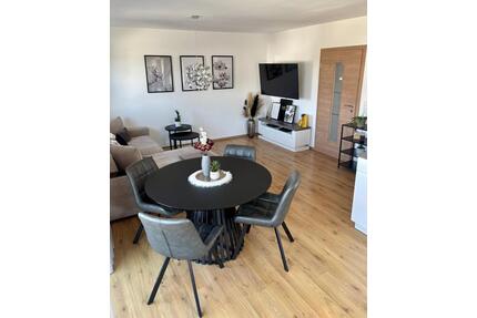 Moderne 3-Zimmer-Wohnung mit Balkon in Hengersberg