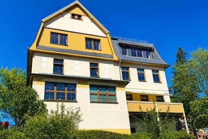 Haus zum Kaufen in Aue-Bad Schlema 370.000,00 € 419 m²
