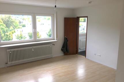 FH-City Reutlingen: Große moderne Penthouse 1-Zi.-Wohnung