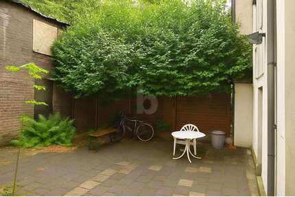 Haus zum Kaufen in Duisburg 420.000,00 € 308 m²