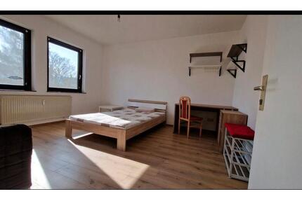 Wohnung WG Möbiliert Zimmer - 400,00&nbsp;EUR Kaltmiete, ca.&nbsp; 45,00&nbsp;m&sup2; in Trier (PLZ: 54296) Kürenz