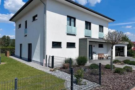 Modernes Einfamilienhaus mit Doppelgarage und vieles mehr - Baunatal