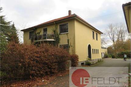 *PROVISIONSFREI* Gewerbeobjekt oder Mehrgenerationenhaus mit Garagen, Werkstätten, Lagerflächen und Dauergrünland - Versmold Loxten