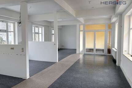 Büro in Annaberg-Buchholz 585,60 € 240 m²