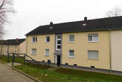 Überruhr-Holthausen: Bezugsfertige 3-Zi.-Whg. mit Balkon - Essen Stadtbezirk VIII