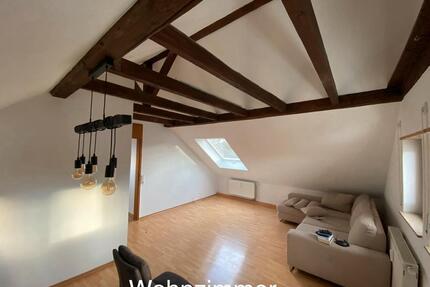 Helle 4-Zimmer-DG-Wohnung mit großem Süd-Balkon zu vermieten - Böblingen Dagersheim