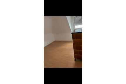 2,5 Zimmerwohnung - 750,00&nbsp;EUR Kaltmiete, ca.&nbsp; 45,00&nbsp;m&sup2; in Esslingen am Neckar (PLZ: 73730) Oberesslingen