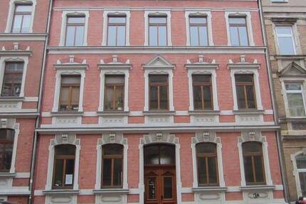 IDEAL - ***über den Dächern Plauens mit Blick auf den Kemmler***