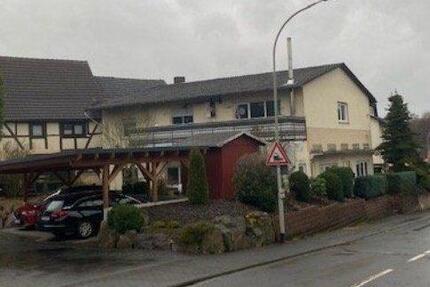 Großzügige 3-Zimmer-Wohnung mit Balkon in Nieder-Ohmen - Mücke