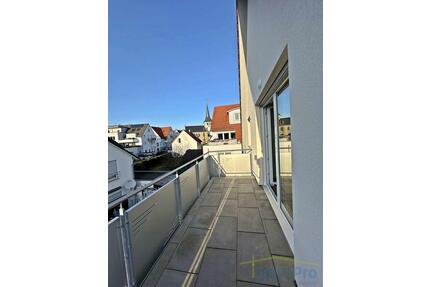 Erstbezug: Moderne Neubau-Dachgeschosswohnung mit Balkon in Gäufelden-Nebringen