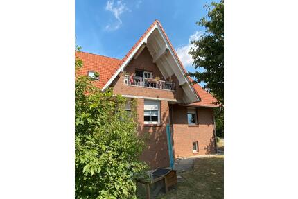 Top 4-Raum-Dachgeschoß-Wohnung in 06188 Niemberg - Landsberg