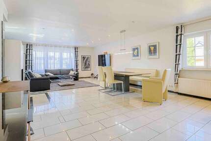 Haus zum Kaufen in Biebertal 649.000,00 € 142.07 m²