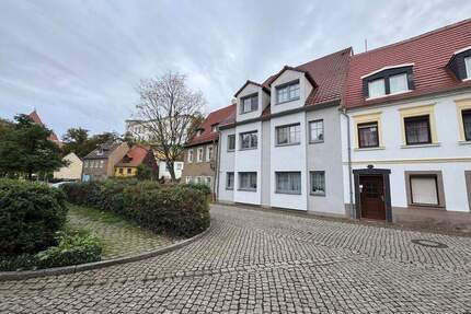 Vermietete 3-Zimmerwohnung mit gartenseitigem Balkon und Kfz-Stellplatz in guter Innenstadtlage - Wurzen