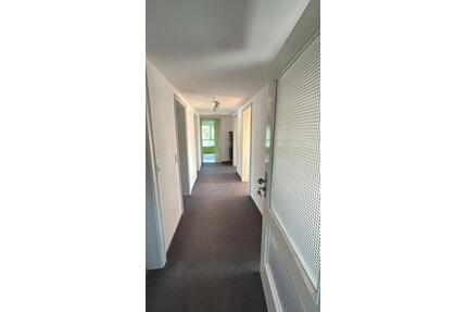 4 Zimmer Wohnung 2.OG - 1.000,00&nbsp;EUR Kaltmiete, ca.&nbsp; 85,00&nbsp;m&sup2; in Ebersbach an der Fils (PLZ: 73061)