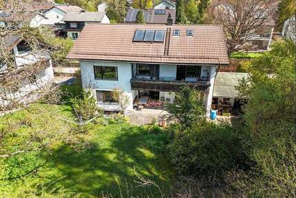 Haus zum Kaufen in Stephanskirchen 975.000,00 € 240 m²
